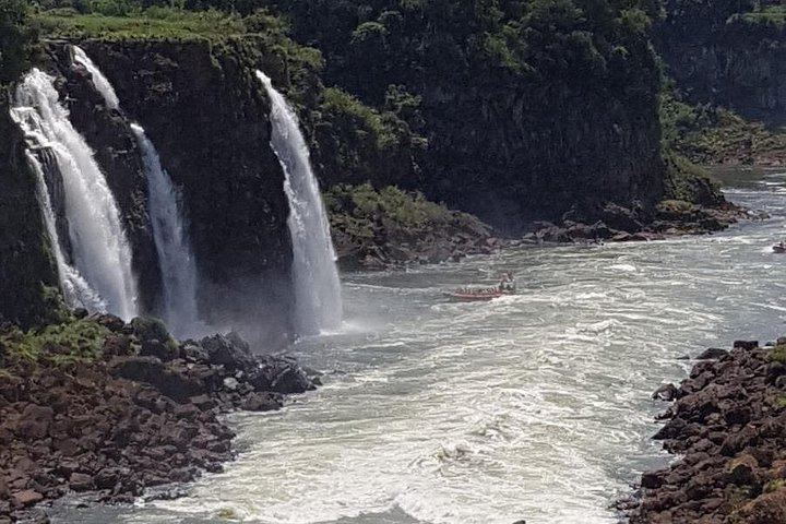 Iguassu Falls Brazilian Side Minivan Tour with Hotel Pickup from Foz do Iguacu (10/12)