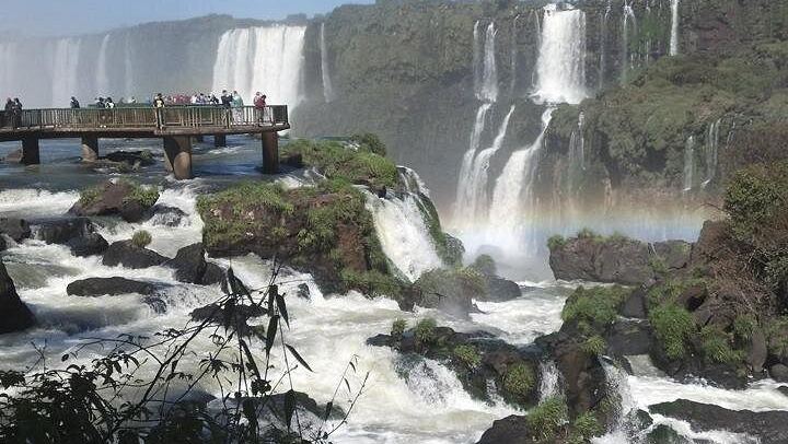 Iguassu Falls Brazilian Side Minivan Tour with Hotel Pickup from Foz do Iguacu (1/12)