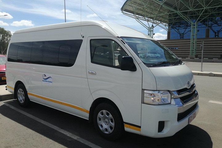 Victoria Falls Day Tour with Guided Walk, Helicopter Flight and Lunch (5/12)