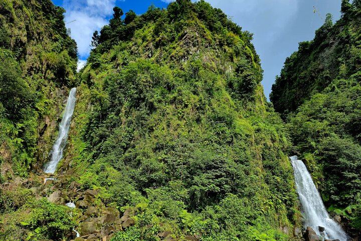 Middleham Falls Hike, Ti Tou Gorge Swim and Ti Kwen Glo Cho Hot Springs Day Tour (2/10)