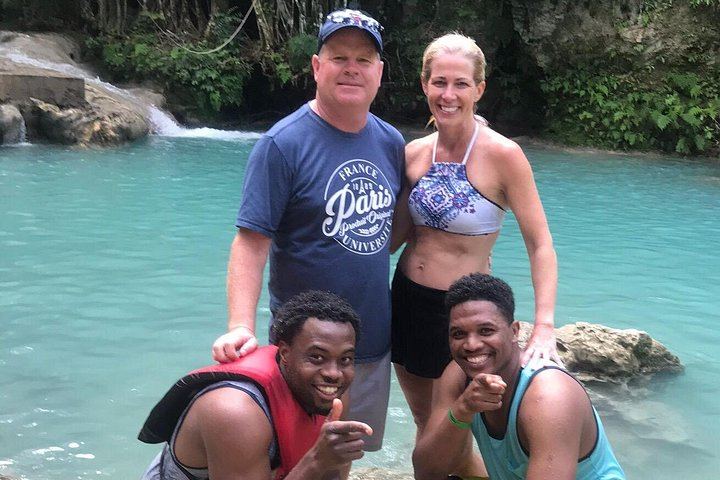 Private Customized Montego Bay Day Trip to Blue Hole and Secret Falls, Fees Included (12/12)