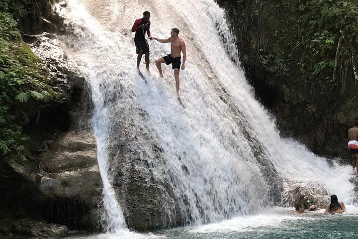 Private Customized Montego Bay Day Trip to Blue Hole and Secret Falls, Fees Included (8/12)