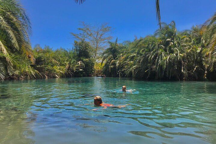 Full-Day Materuni Waterfall, Coffee Village and Kikuletwa Hot Spring Trip with Snacks (3/6)