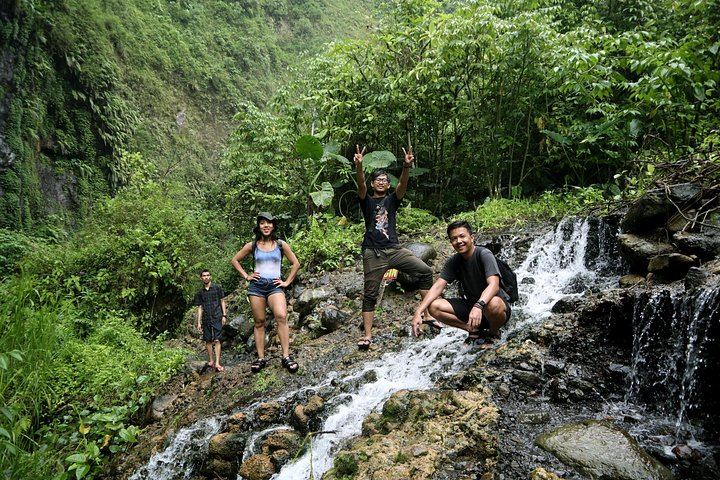 Full-Day Tumpak Sewu Waterfall and Goa Tetes Cave Trek from Malang with Local Guide (7/10)
