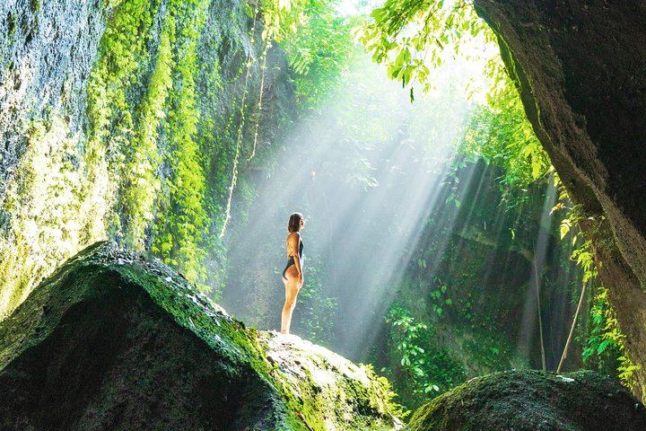 Ubud Private Day Tour: Tibumana, Tukad Cepung and Tegenungan Waterfalls (11/12)
