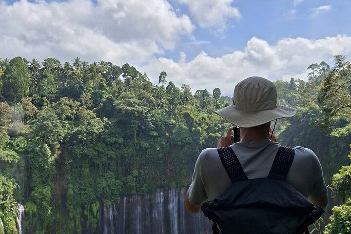 Tumpak Sewu Waterfall Hiking Day Trip from Malang with Guide, Car and Entry Ticket (5/5)