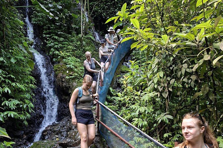 Tumpak Sewu Waterfall Hiking Day Trip from Malang with Guide, Car and Entry Ticket (4/5)