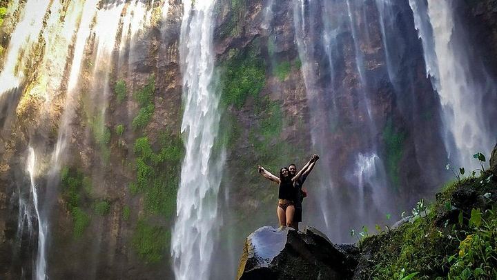 Tumpak Sewu Waterfall Day Trip from Malang with Lunch, Coffee or Tea and Driver (2/5)