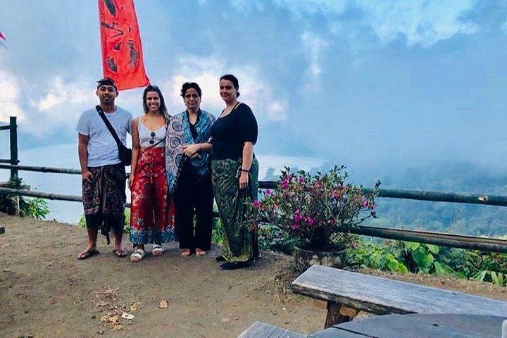 Aling-Aling Four-Waterfall Jump and Slide Day with Lunch and Handara Gate (10/12)