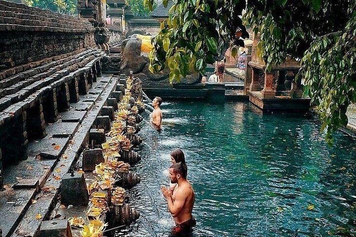 Ubud Hidden Gems Private Tour: Tukad Cepung, Kanto Lampo, Tibumana, Tirta Empul (4/5)