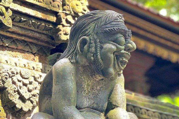 Private Bali Tour: Tanah Lot, Taman Ayun, Monkey Forest and Tegenungan Waterfall (11/12)