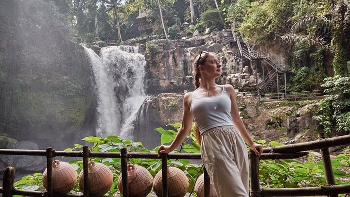 Ubud Charter Tour: Tegenungan Waterfall, Gunung Kawi Sebatu, Monkey Forest, Swing (2/12)