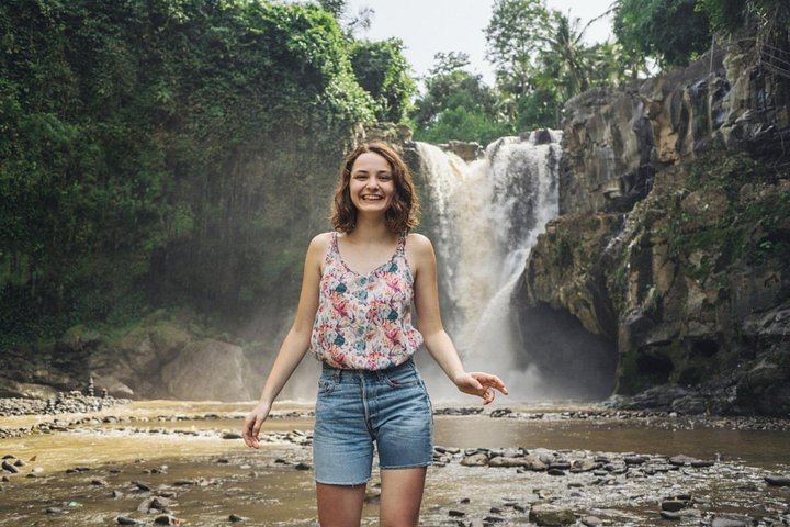 Ubud Charter Tour: Tegenungan Waterfall, Gunung Kawi Sebatu, Monkey Forest, Swing (1/12)