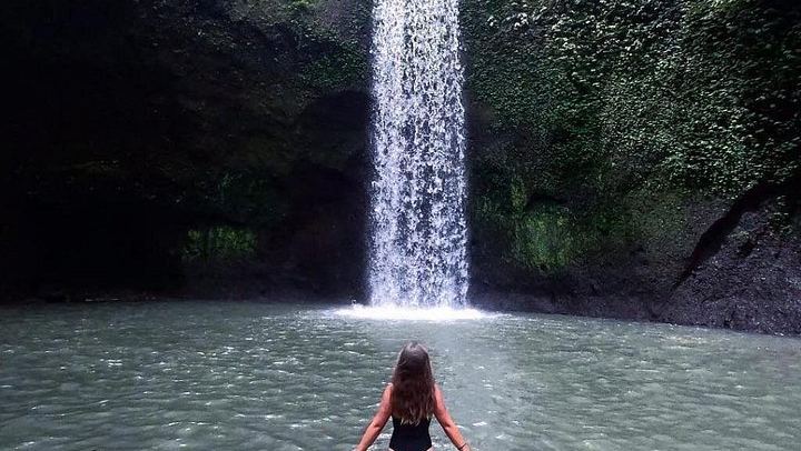 Ubud Guided Day with Hotel Pickup: Waterfalls, Holy Spring Temple, Aloha Swing (2/7)
