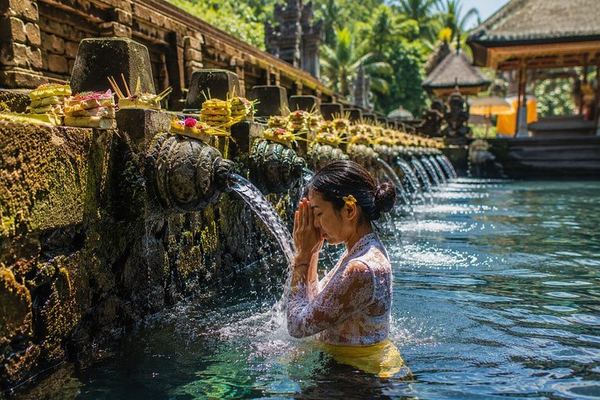 Ubud Private Tour: Kanto Lampo, Tibumana, Tirta Empul and Aloha Jungle Swing