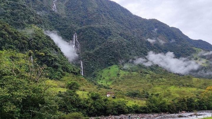 Valley of Waterfalls and Santo Domingo River Hike, Hosted in Campesino Homes (1/6)