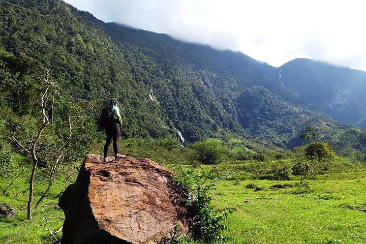 Valley of Waterfalls and Santo Domingo River Hike, Hosted in Campesino Homes (3/6)