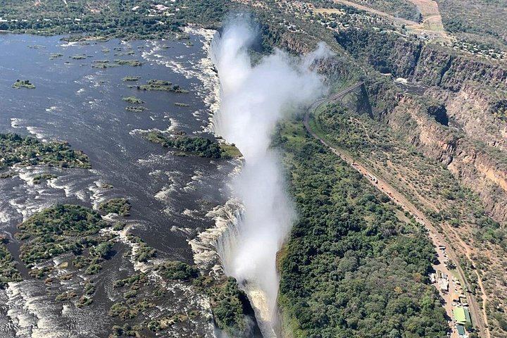 Victoria Falls 3-Day Shared Tour With Sunset Cruise and Helicopter Flight (4/5)