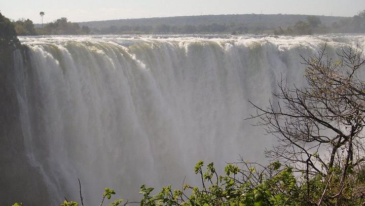 Victoria Falls and Chobe 4-Day Stay With Zambezi Cruise and Chobe Day Trip (4/12)