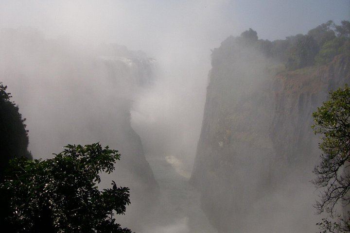 Victoria Falls and Chobe 4-Day Stay With Zambezi Cruise and Chobe Day Trip (5/12)