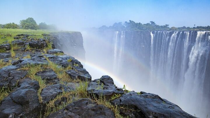 Victoria Falls Cross-Border Guided Tour, Four Hours at the Falls, Lodge Transfer (3/10)