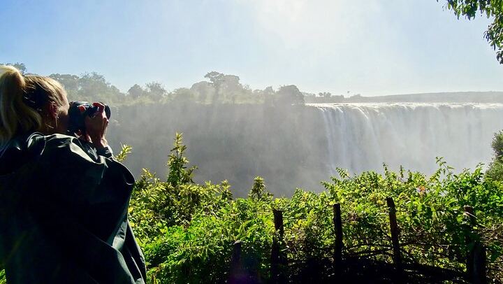 Victoria Falls Cross-Border Guided Tour, Four Hours at the Falls, Lodge Transfer (4/10)