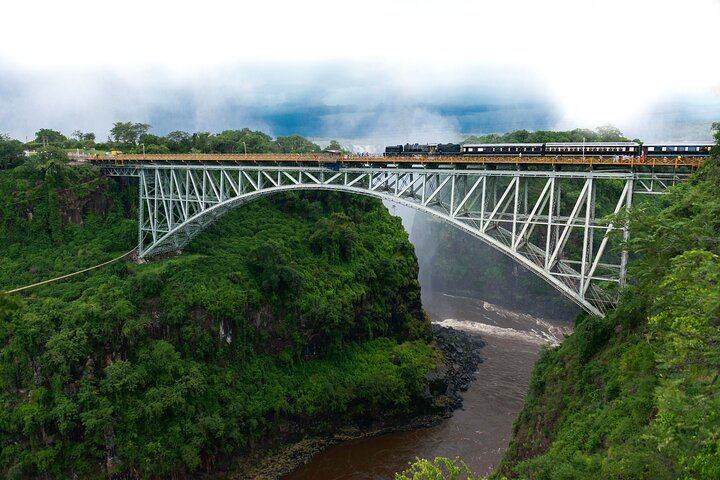 Victoria Falls Cross-Border Guided Tour, Four Hours at the Falls, Lodge Transfer (5/10)