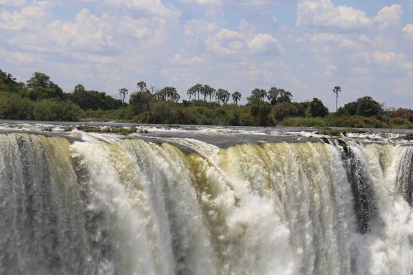 Victoria Falls Day Trip from Kasane, Zambian Side then Zimbabwe, Border Help