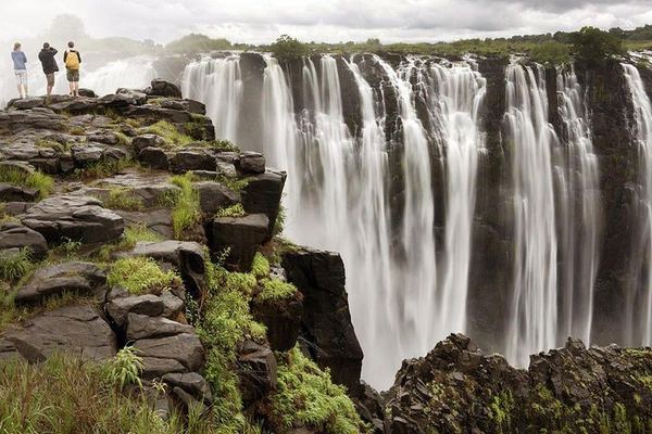 Victoria Falls Guided Tour by Arnolubi Safaris, Zambian and Zimbabwean Sides