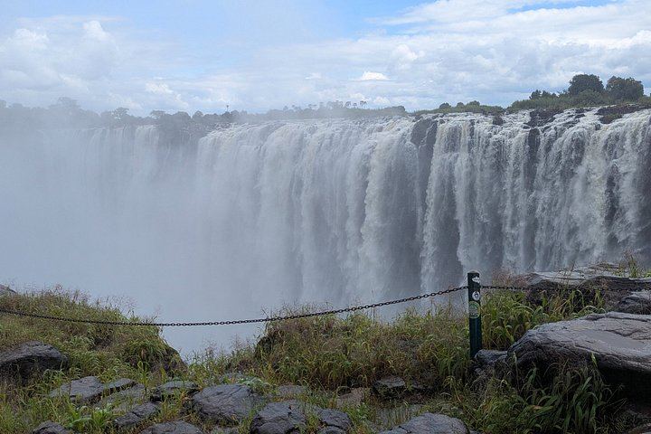 Victoria Falls Two Hour Guided Experience with Transport and Photo Help (9/9)