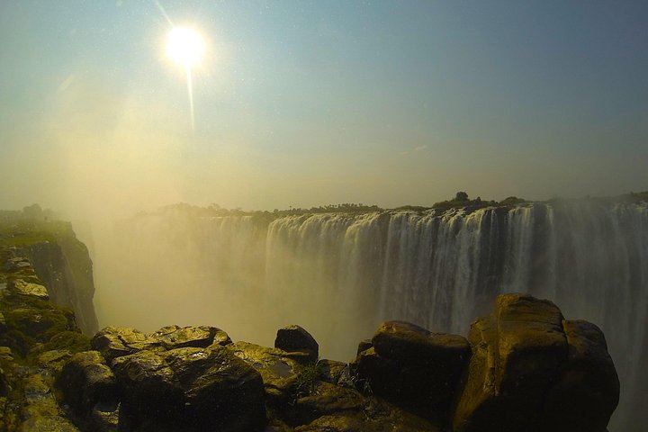 Victoria Falls Guided Tour of Main Falls and Rainforest Trails in English or French (4/7)