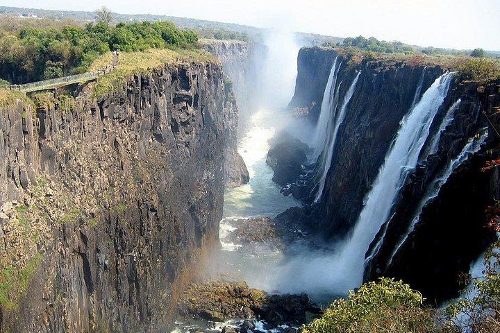 Victoria Falls Guided Tour by Arnolubi Safaris, Zambian and Zimbabwean Sides (10/12)
