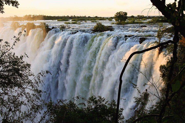 Victoria Falls Guided Tour by Arnolubi Safaris, Zambian and Zimbabwean Sides (6/12)