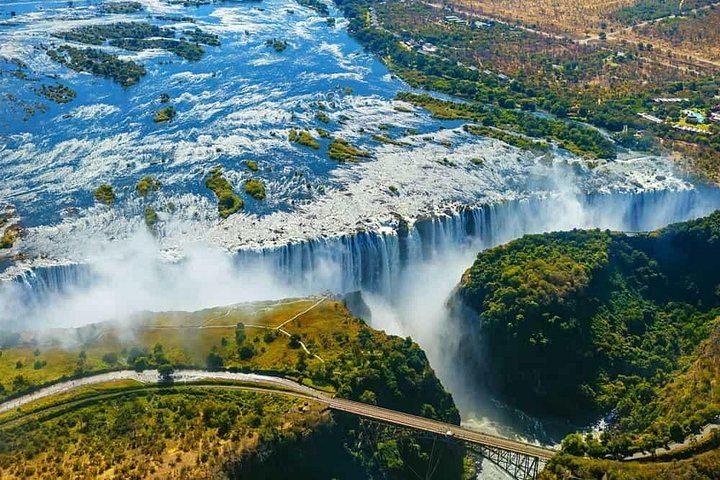 Victoria Falls Guided Tour by Arnolubi Safaris, Zambian and Zimbabwean Sides (8/12)