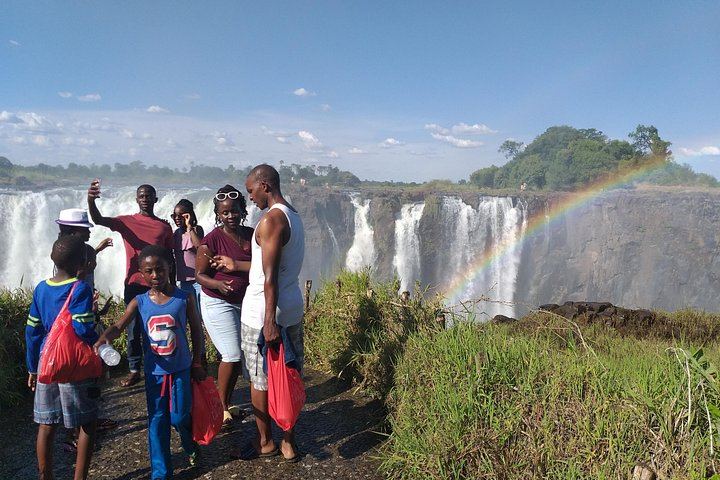 Victoria Falls Guided Walk from the Main Entrance with a Local Guide (5/11)
