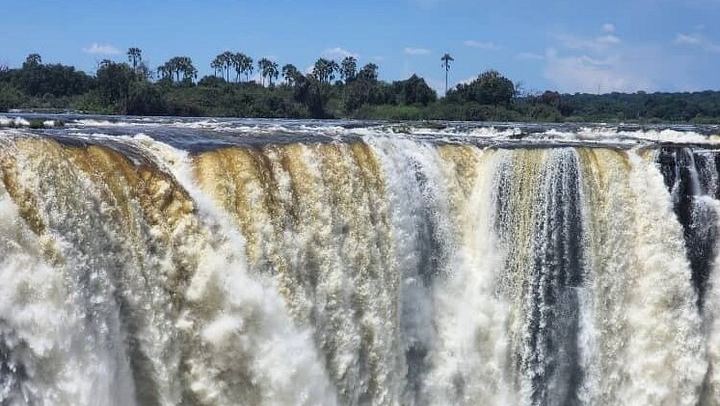Victoria Falls Two Hour Guided Walk to Danger Point and Rainbow Falls with Pickup (2/12)