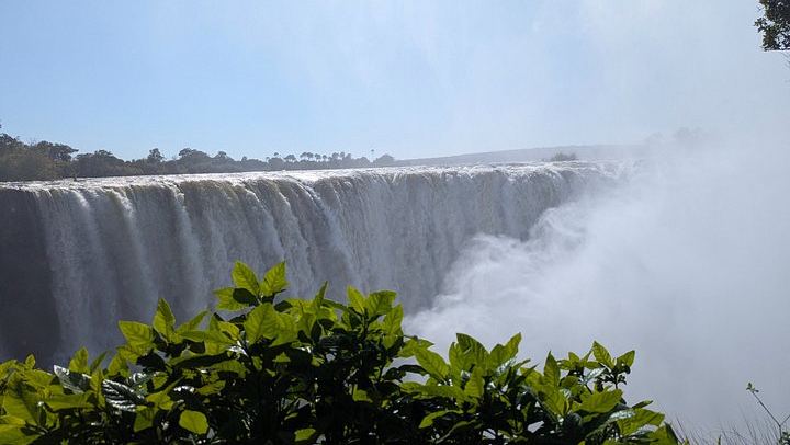 Victoria Falls Two Hour Guided Walk to Danger Point and Rainbow Falls with Pickup (3/12)