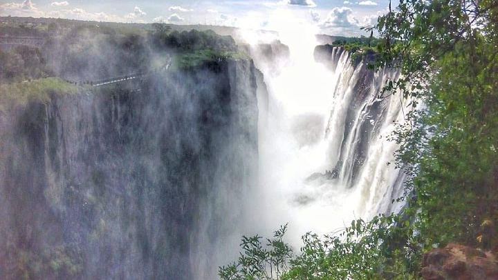 Victoria Falls Walking Tour with Local Guides, Falls Trail and Victoria Falls Bridge (1/12)