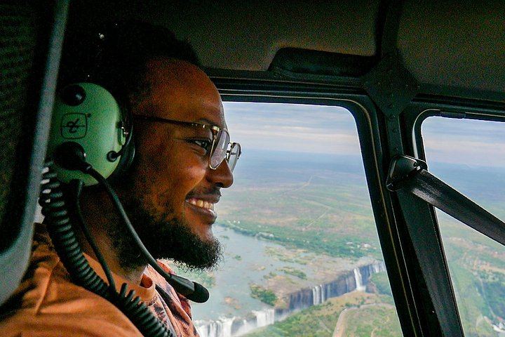 Kazungula Airstrip Helicopter Flight over Victoria Falls, Batoka Gorge and Zambezi Park (3/12)