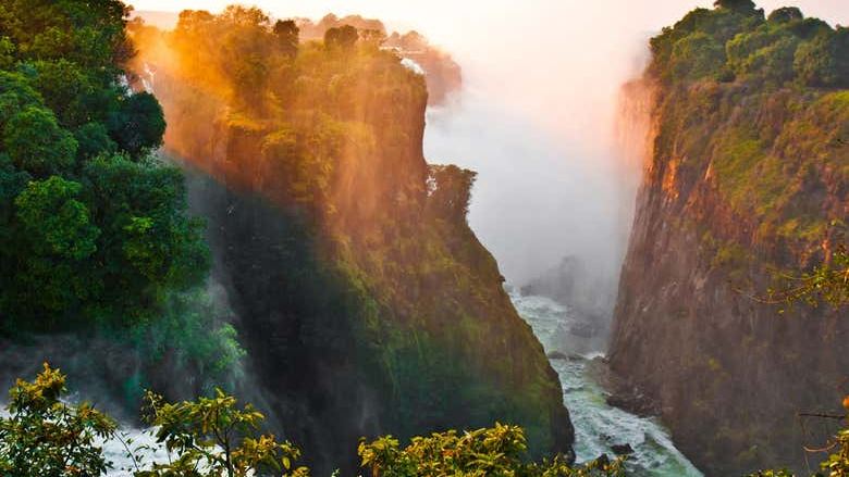 Victoria Falls Private Tour with Hotel Pickup, Zimbabwe and Zambia Viewpoints (3/4)