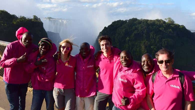 Victoria Falls Private Tour with Hotel Pickup, Zimbabwe and Zambia Viewpoints (1/4)