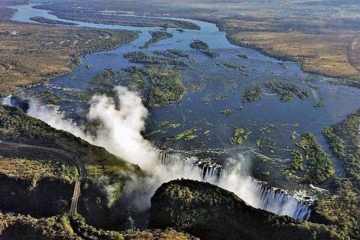 Private Victoria Falls Tour, Zimbabwe Rainforest Paths and Zambia Knife-Edge Bridge (1/12)