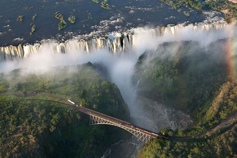 Victoria Falls Private Tour with Hotel Pickup, Zimbabwe and Zambia Viewpoints (2/4)