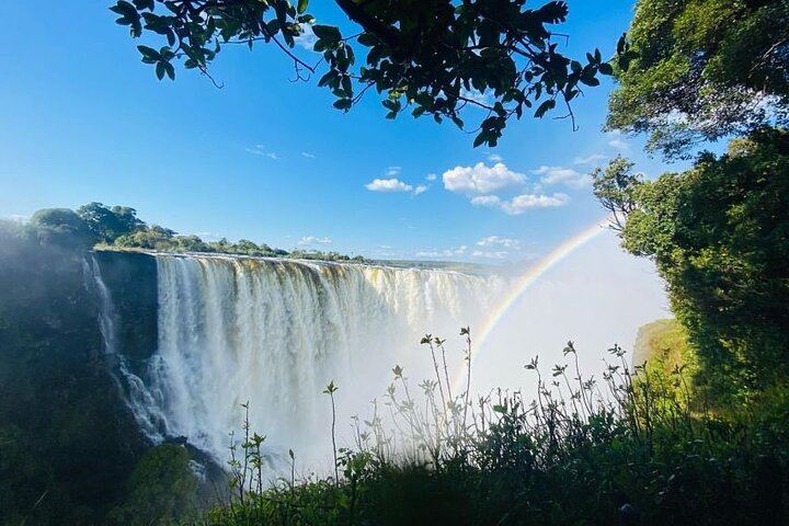 Victoria Falls Day Tour with Guided Walk, Helicopter Flight and Lunch (1/12)