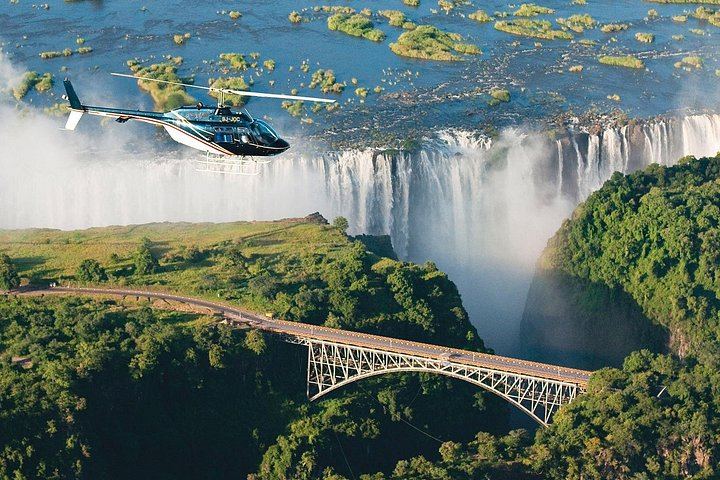Victoria Falls Day Tour with Guided Walk, Helicopter Flight and Lunch (4/12)
