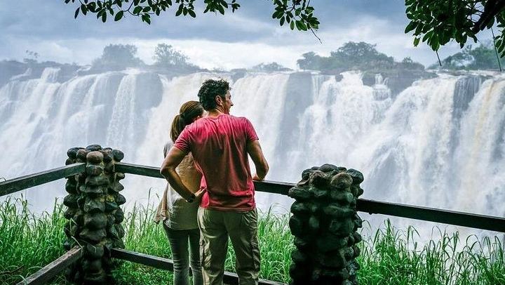 Victoria Falls Day Tour with Guided Walk, Helicopter Flight and Lunch (2/12)
