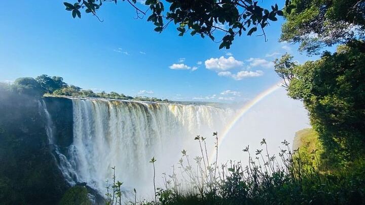 Victoria Falls Day Tour with Guided Walk, Helicopter Flight and Lunch (1/12)