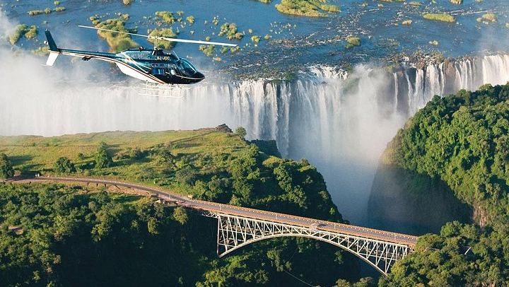 Victoria Falls Day Tour with Guided Walk, Helicopter Flight and Lunch (4/12)