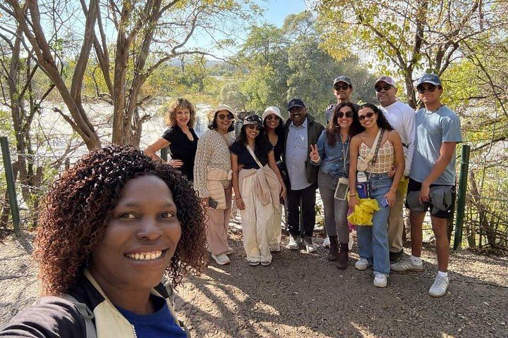 Victoria Falls Small Group Walking Tour with Knife Edge Bridge and Big Tree (2/12)