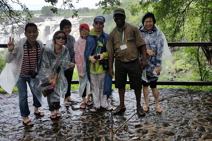 Victoria Falls 3-Day Stay With Round-Trip Transfers and Zambezi Sunset Cruise (7/9)
